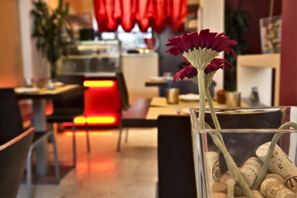 Zen Room แฟร์รารา ภายนอก รูปภาพ